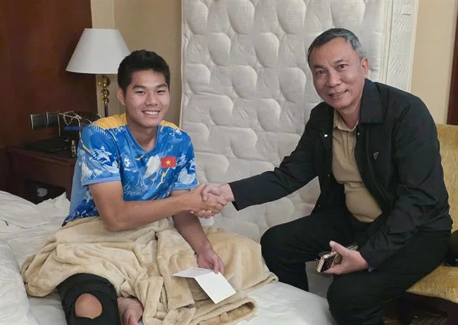 Điền thông tin vào biểu mẫu đăng ký AW8
